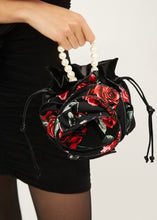 Load image into Gallery viewer, Pearl Magda bag in black floral print