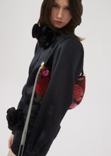 Load image into Gallery viewer, Medium Vesna Flower Beads