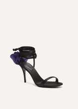 Load image into Gallery viewer, Double purple flower heel sandals in black satin
