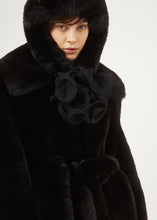Load image into Gallery viewer, AW23 LEATHER 07 COAT BLACK FAUX FUR
