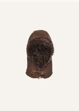 Load image into Gallery viewer, AW23 LEATHER 22 HAT SHEARLING BROWN
