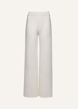 Load image into Gallery viewer, Flare knit jogging pants in cream

