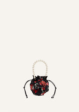 Load image into Gallery viewer, PF23 MAGDA BAG BLACK PRINT PEARL
