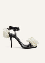 Load image into Gallery viewer, PF24 FLOWER SHOES LEATHER BLACK
