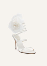 Load image into Gallery viewer, RE24 SPIRAL SANDALS CREAM FLOWER CREAM
