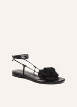 Load image into Gallery viewer, SS23 WRAP AROUND FLAT FLOWER SANDALS CROCHET BLACK
