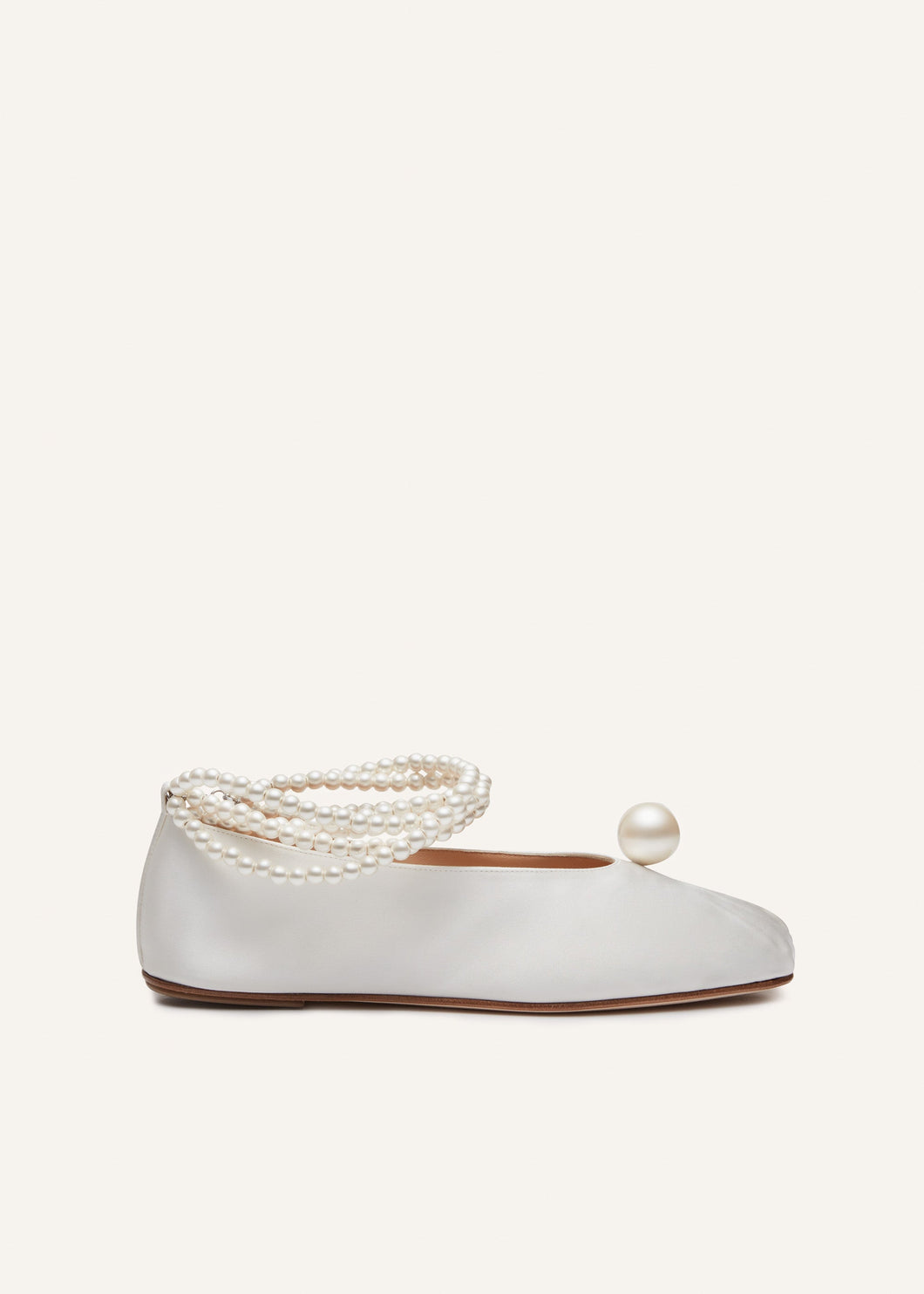 Mother of pearl ballet flats in cream satin