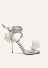 Load image into Gallery viewer, SS24 FLOWER SHOES SILVER
