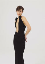 Load and play video in Gallery viewer, Strapless plunge maxi dress in black
