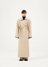 Load image into Gallery viewer, AW23 COAT 02 BEIGE
