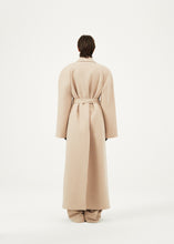 Load image into Gallery viewer, AW23 COAT 02 BEIGE
