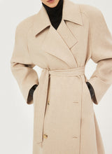 Load image into Gallery viewer, AW23 COAT 02 BEIGE
