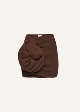 Load image into Gallery viewer, AW23 KNITWEAR 10 SKIRT BROWN
